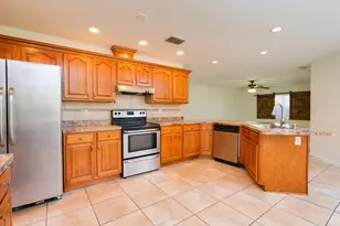 2110 Flower Terrace, Sebring, FL 33875 - Photo 5