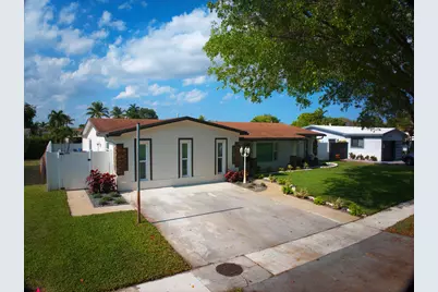 8651 NW 18th Street, Pembroke Pines, FL 33024 - Photo 1