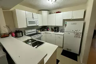 7424 NW 75th St, Tamarac, FL 33321 - Photo 13
