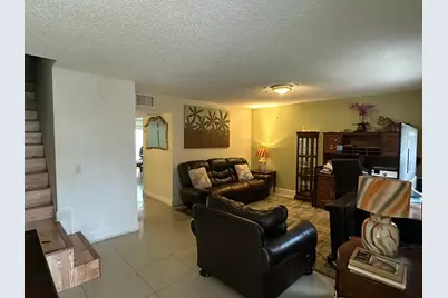 7424 NW 75th Street, Tamarac, FL 33321 - Photo 9