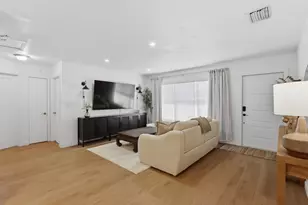 365 Garden Blvd, Palm Beach Gardens, FL 33410 - Photo 5