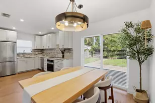 365 Garden Blvd, Palm Beach Gardens, FL 33410 - Photo 13