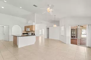 5829 NW Gerald Cir, Port Saint Lucie, FL 34986 - Photo 11