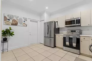 3915 Vista Grove Ln, Weston, FL 33332 - Photo 9