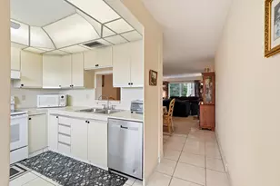 3201 Portofino Point, Coconut Creek, FL 33066 - Photo 9