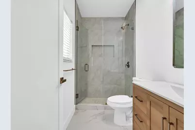 2410 NW 43rd Street, Miami, FL 33142 - Photo 17