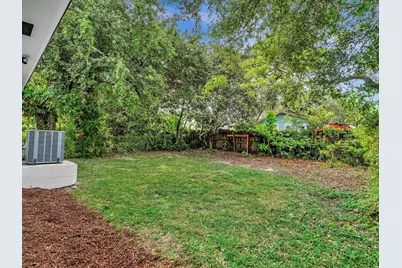 2410 NW 43rd Street, Miami, FL 33142 - Photo 35