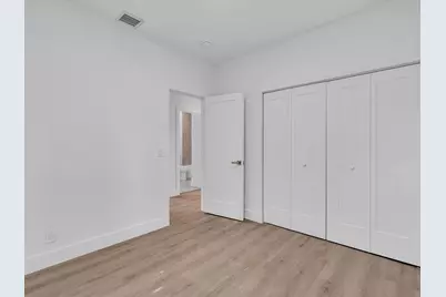 2410 NW 43rd Street, Miami, FL 33142 - Photo 21