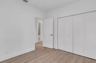 2410 NW 43rd St, Miami, FL 33142 - Photo 21