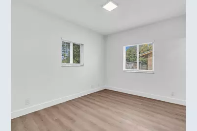 2410 NW 43rd Street, Miami, FL 33142 - Photo 13