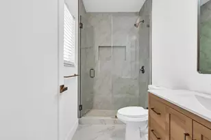 2410 NW 43rd St, Miami, FL 33142 - Photo 29