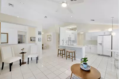2016 Island Circle, Weston, FL 33326 - Photo 5