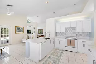 2016 Island Cir, Weston, FL 33326 - Photo 7