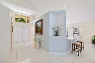 2016 Island Cir, Weston, FL 33326 - Photo 9
