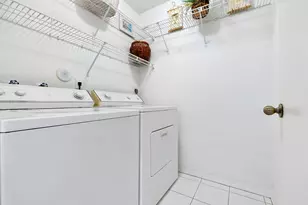 2016 Island Cir, Weston, FL 33326 - Photo 21