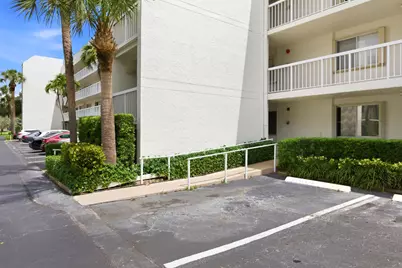 3146 Via Poinciana #407, Greenacres, FL 33467 - Photo 3