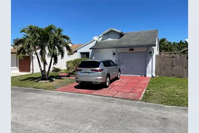 1231 SW 112th Avenue, Pembroke Pines, FL 33025 - Photo 17