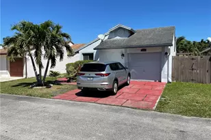 1231 SW 112th Ave, Pembroke Pines, FL 33025 - Photo 17