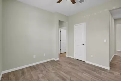 10484 SW Captiva Drive, Port Saint Lucie, FL 34987 - Photo 17
