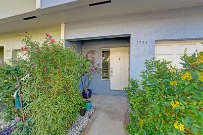 1743 NE 4th Avenue #F4, Fort Lauderdale, FL 33305 - Photo 3