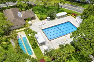 3900 Oaks Clubhouse Dr, Pompano Beach, FL 33069 - Photo 41