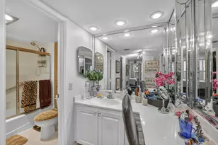 3900 Oaks Clubhouse Dr, Pompano Beach, FL 33069 - Photo 23