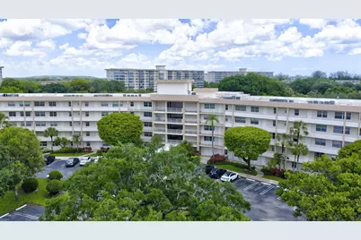 3900 Oaks Clubhouse Drive #410, Pompano Beach, FL 33069 - Photo 37