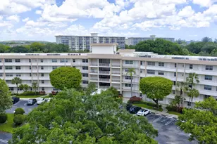 3900 Oaks Clubhouse Dr, Pompano Beach, FL 33069 - Photo 37