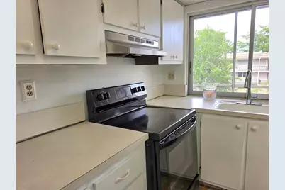 9330 Lime Bay Boulevard #301, Tamarac, FL 33321 - Photo 13