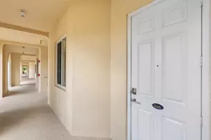 24 Harbour Isle Dr W, Fort Pierce, FL 34949 - Photo 35