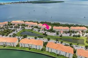 24 Harbour Isle Dr W, Fort Pierce, FL 34949 - Photo 3