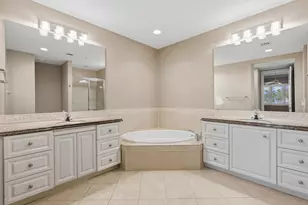 24 Harbour Isle Dr W, Fort Pierce, FL 34949 - Photo 23