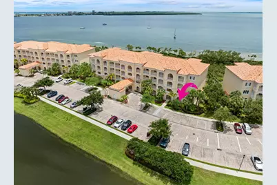 24 Harbour Isle Drive W #106, Fort Pierce, FL 34949 - Photo 7