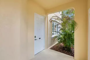 24 Harbour Isle Dr W, Fort Pierce, FL 34949 - Photo 33