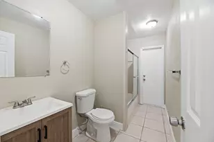 2420 NW 89th Ave, Sunrise, FL 33322 - Photo 29
