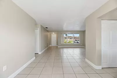 2420 NW 89th Avenue, Sunrise, FL 33322 - Photo 7