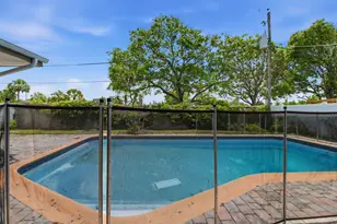 2420 NW 89th Ave, Sunrise, FL 33322 - Photo 31