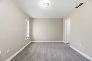 2420 NW 89th Ave, Sunrise, FL 33322 - Photo 15
