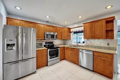 1710 NW 111th Terrace, Pembroke Pines, FL 33026 - Photo 27