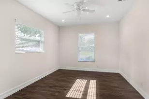 1041 SW 4th St, Boca Raton, FL 33486 - Photo 17