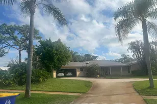 931 NE Town Terrace, Jensen Beach, FL 34957 - Photo 3