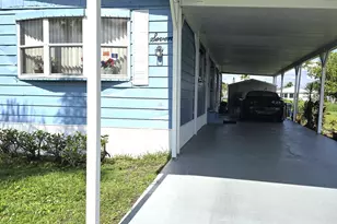7 Madrid Ln, Port Saint Lucie, FL 34952 - Photo 3