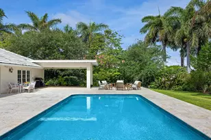 335 Old School Rd, Gulf Stream, FL 33483 - Photo 3