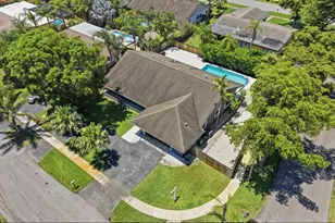 1630 NW 118th Ave, Pembroke Pines, FL 33026 - Photo 33