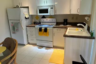 7304 NW 57th Dr, Tamarac, FL 33321 - Photo 5