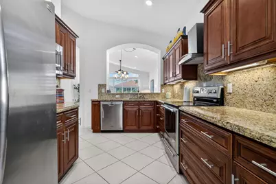 7116 Cataluna Circle, Delray Beach, FL 33446 - Photo 13