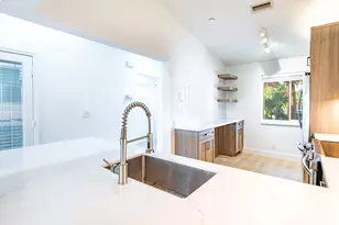 380 NW 67th St, Boca Raton, FL 33487 - Photo 9