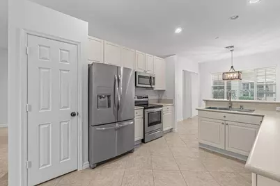 118 Lancaster Road, Boynton Beach, FL 33426 - Photo 1