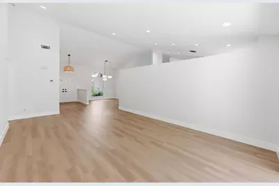 7710 NW 87th Avenue, Tamarac, FL 33321 - Photo 13