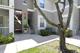 2009 Shoma Dr, West Palm Beach, FL 33414 - Photo 3